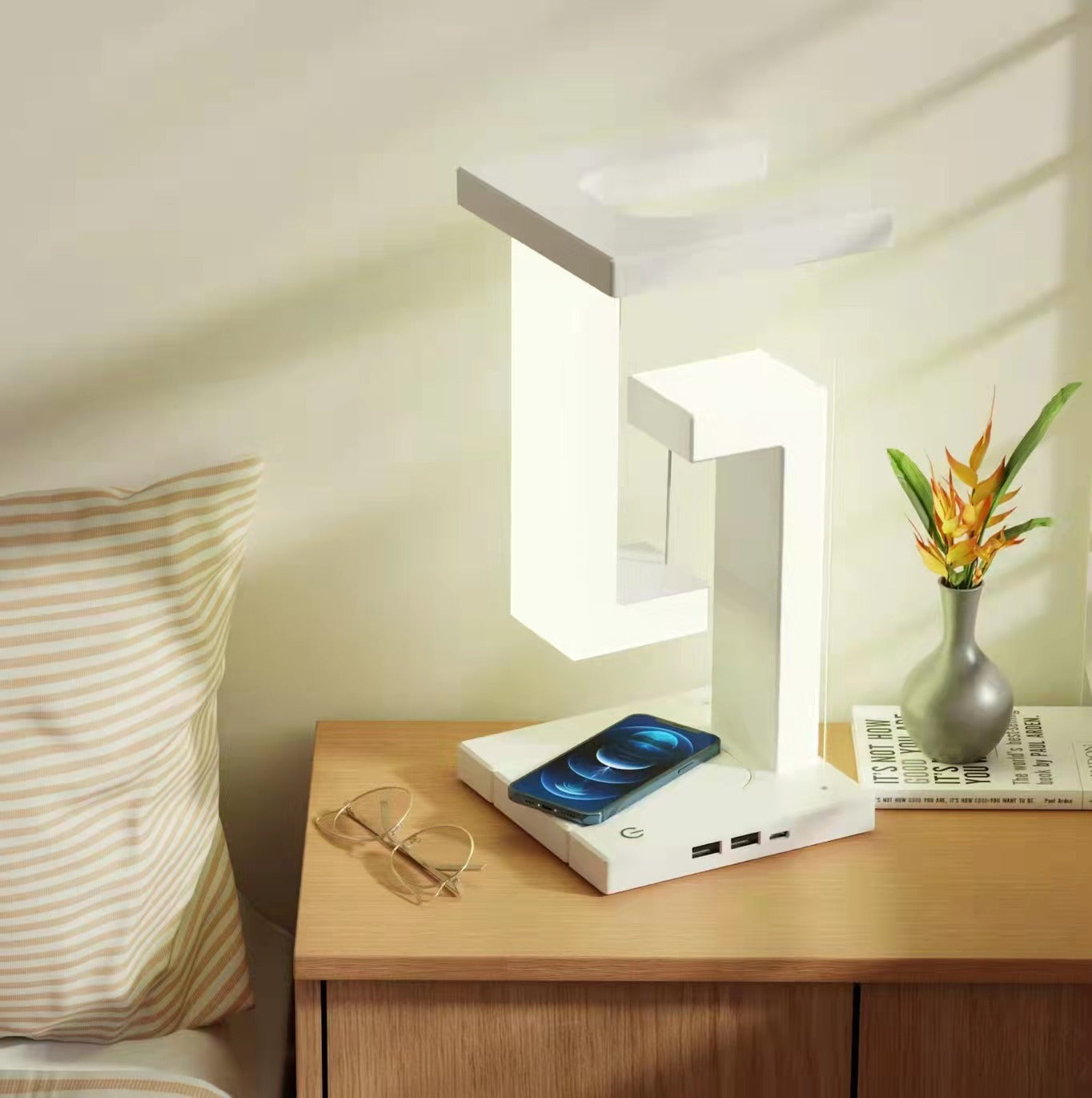 Wireless Charging Table Lamp